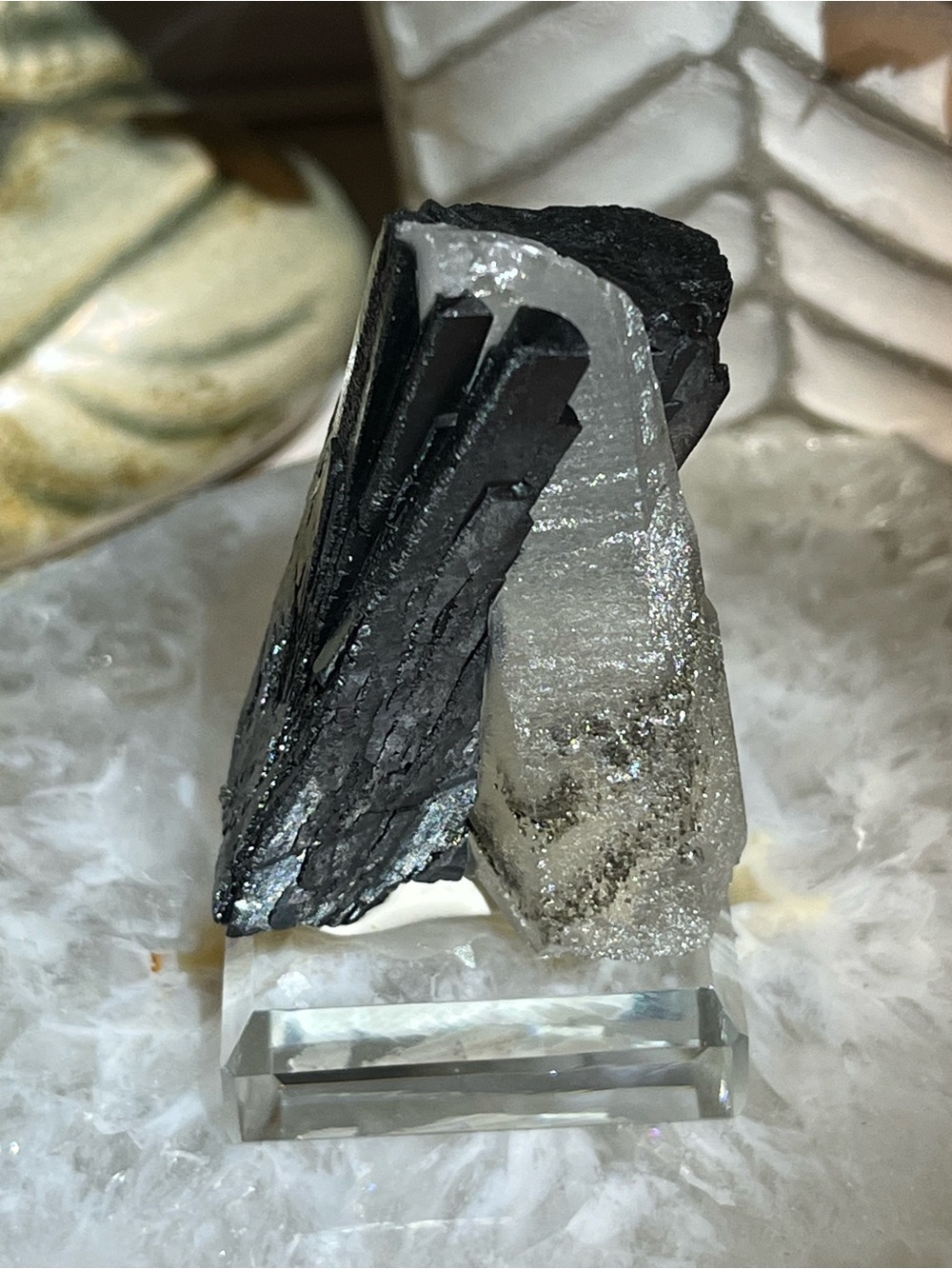 Aesthetic Ilvaite with Quartz